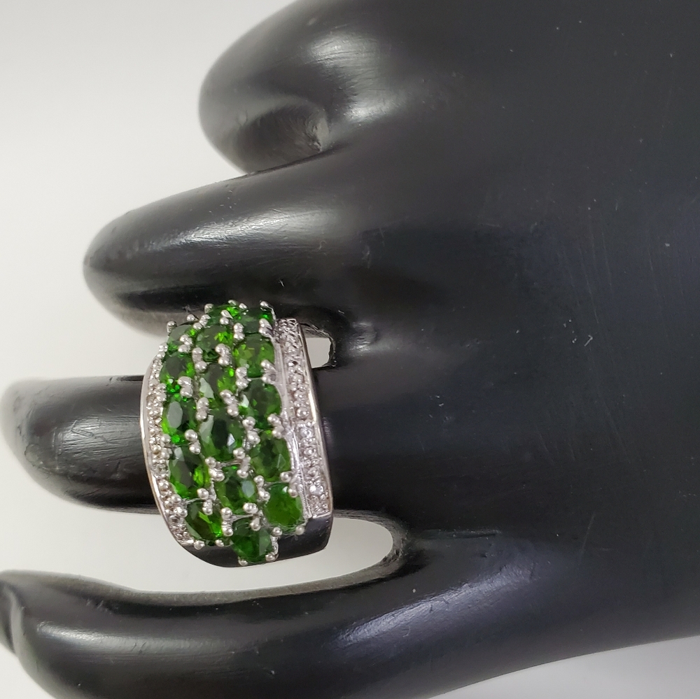 Sterling Silver 925 Emerald Cluster Ring